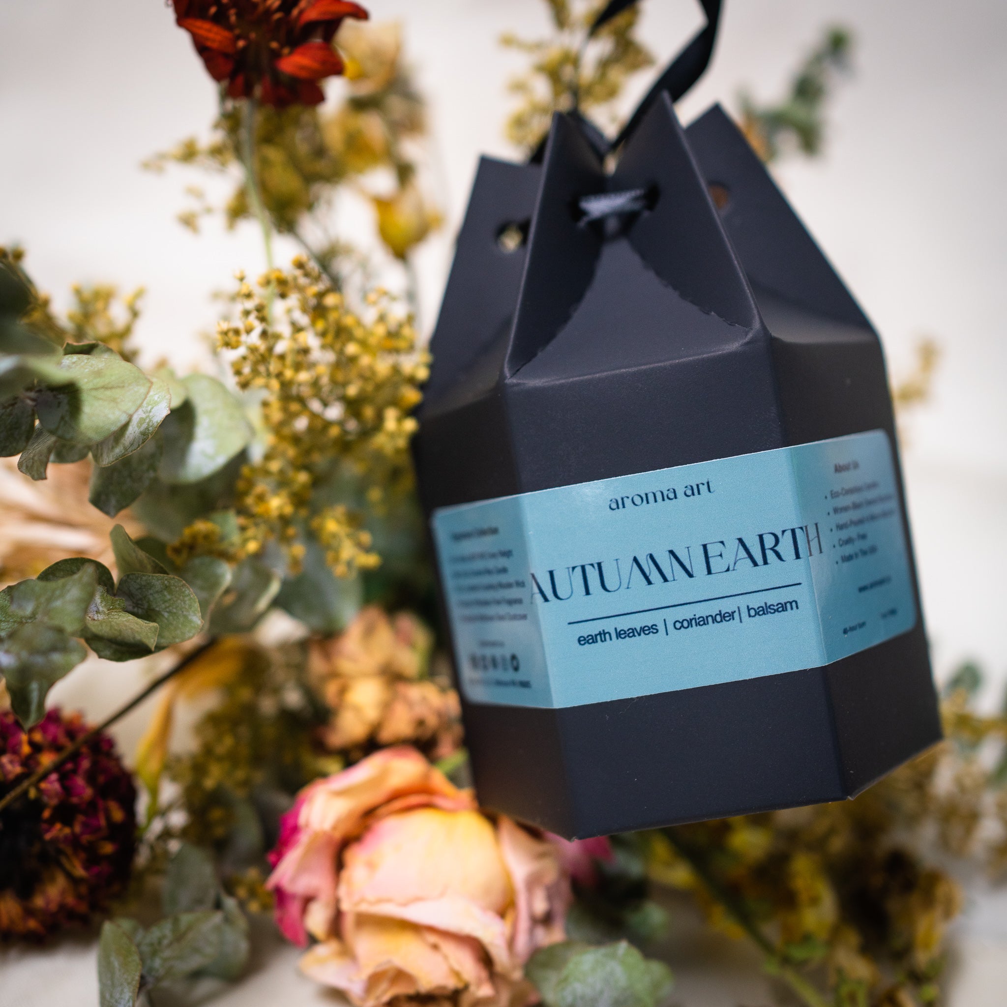 Autumn Earth – Earthy Woodsy Fall Candle | Earth Leaves, Coriander, Balsam | Wood Wick