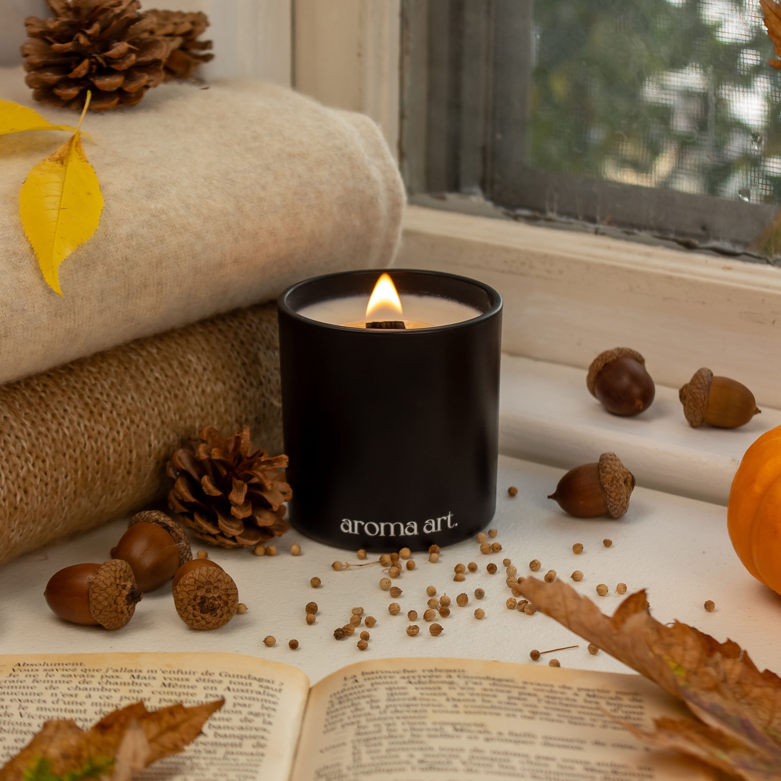 Autumn Earth – Earthy Woodsy Fall Candle | Earth Leaves, Coriander, Balsam | Wood Wick